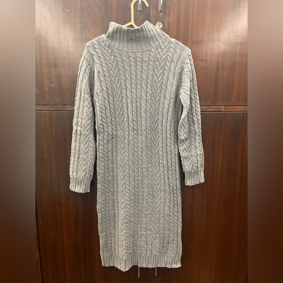 Marks & Spencer Turtle Neck Cable-Knit Woollen Dress in Grey (UK 8) - Picture 3 of 5